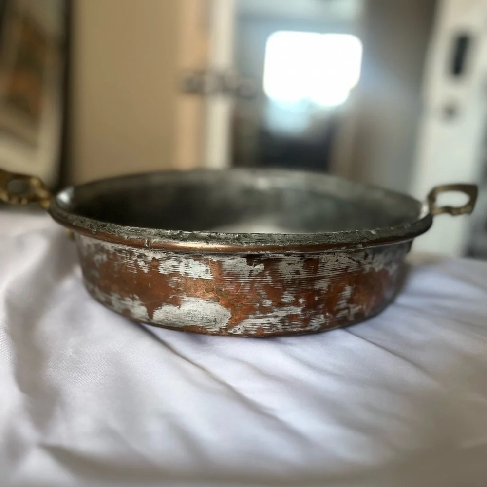 Vintage Copper Brass Round Hammered Bottom Pan Double Handles Wall Decor